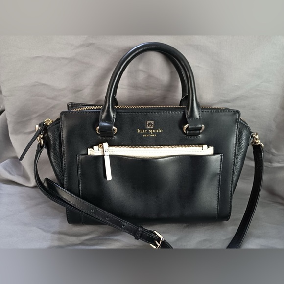 Kate Spade Purse - Picture 2 of 7